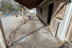 barn-aisle-before barn-aisle-before